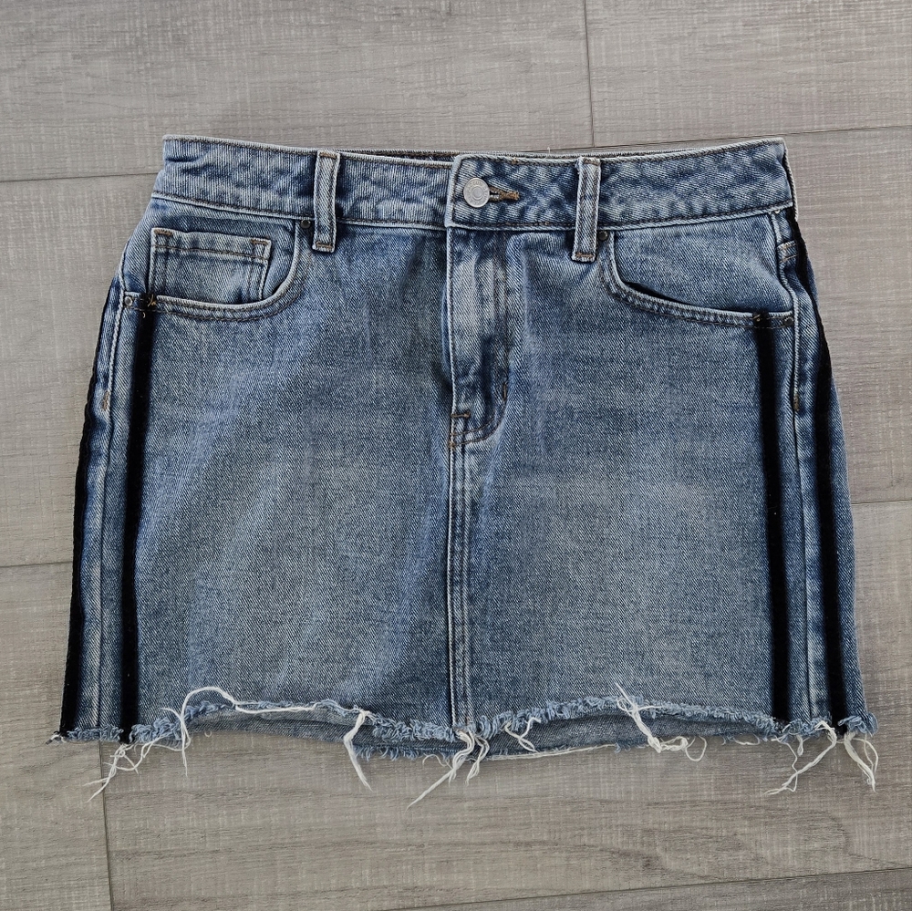 PacSun | Denim Mini Skirt in size 27